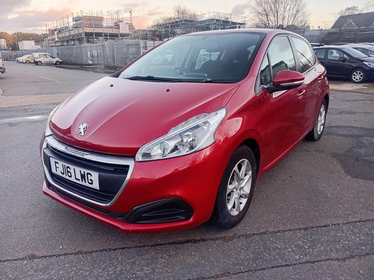 Used Peugeot 208 2017 for sale - 77709030: Photo 3