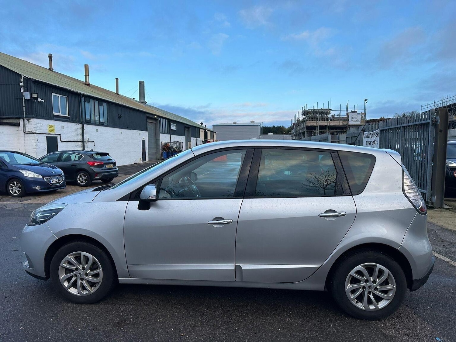 Used Renault Scenic 2014 for sale - 77310722: Photo 3