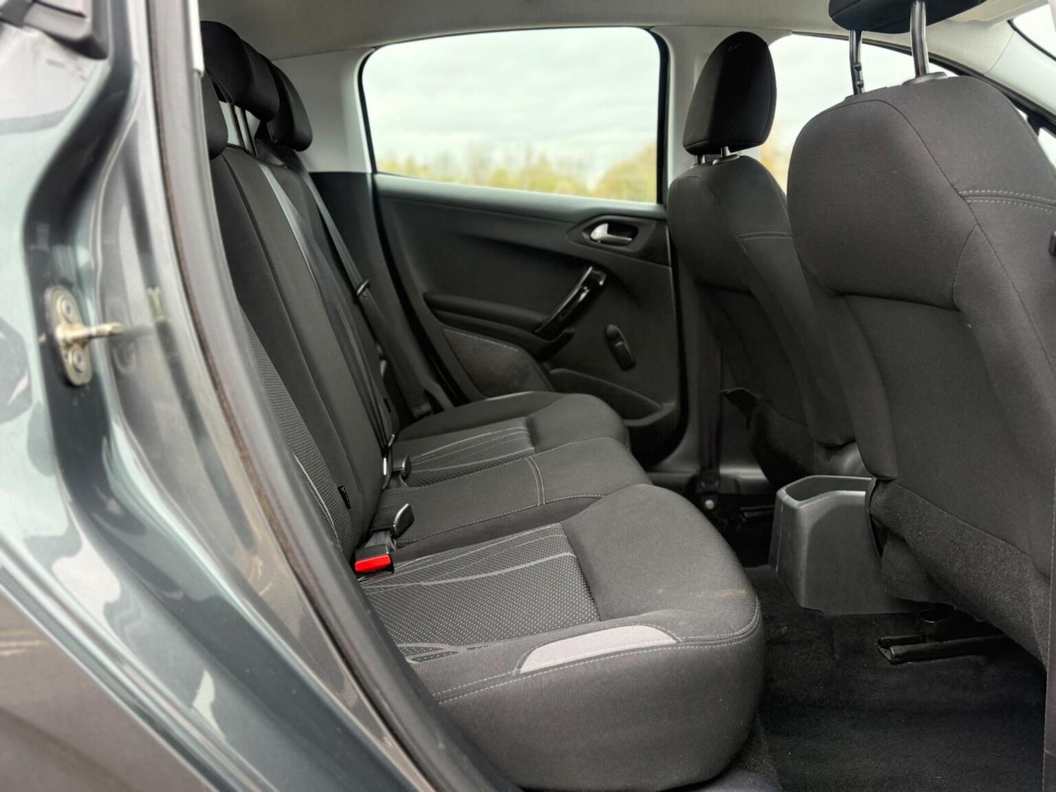 Used Peugeot 208 2014 for sale - 78004385: Photo 11