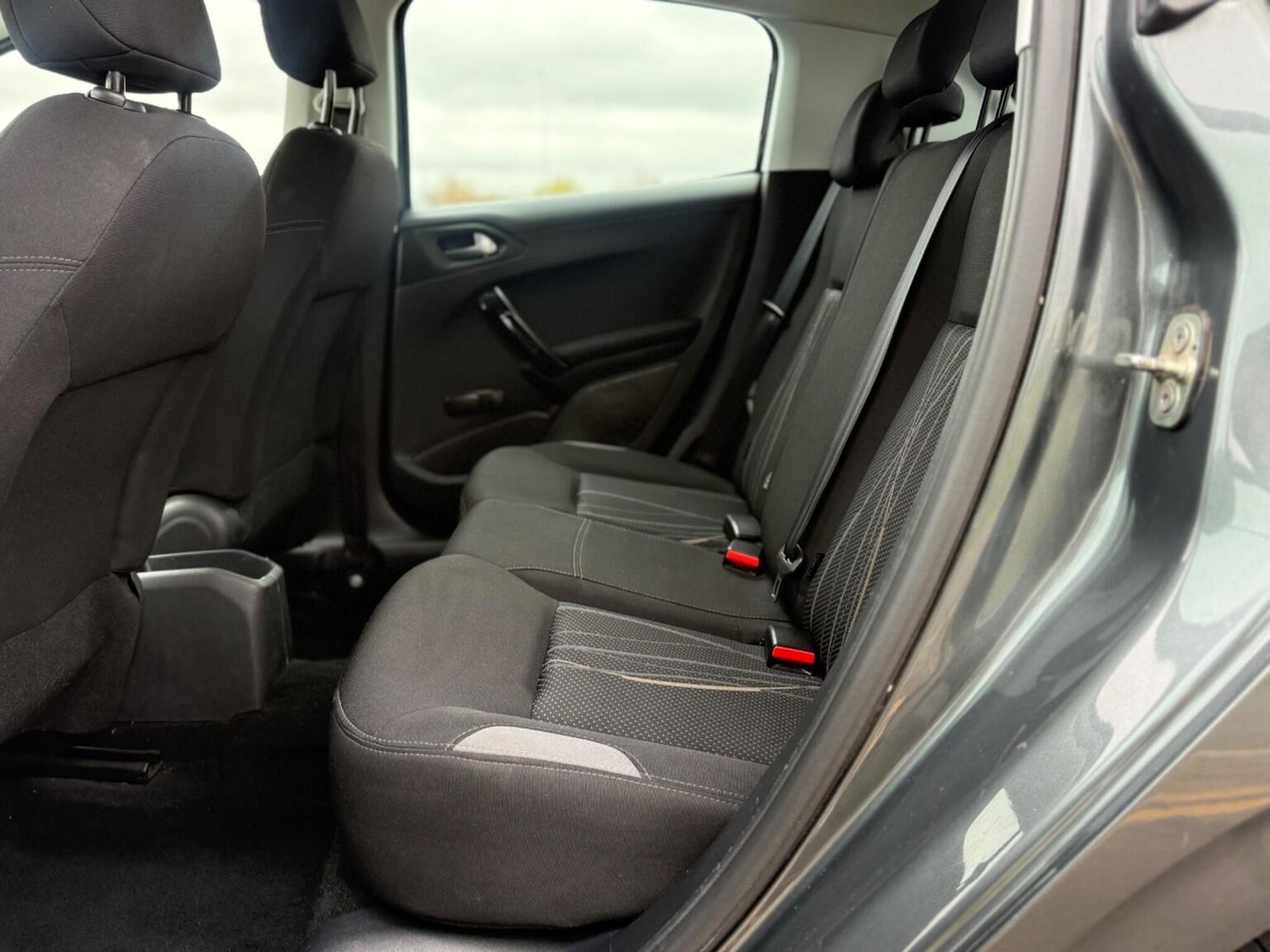 Used Peugeot 208 2014 for sale - 78004385: Photo 12