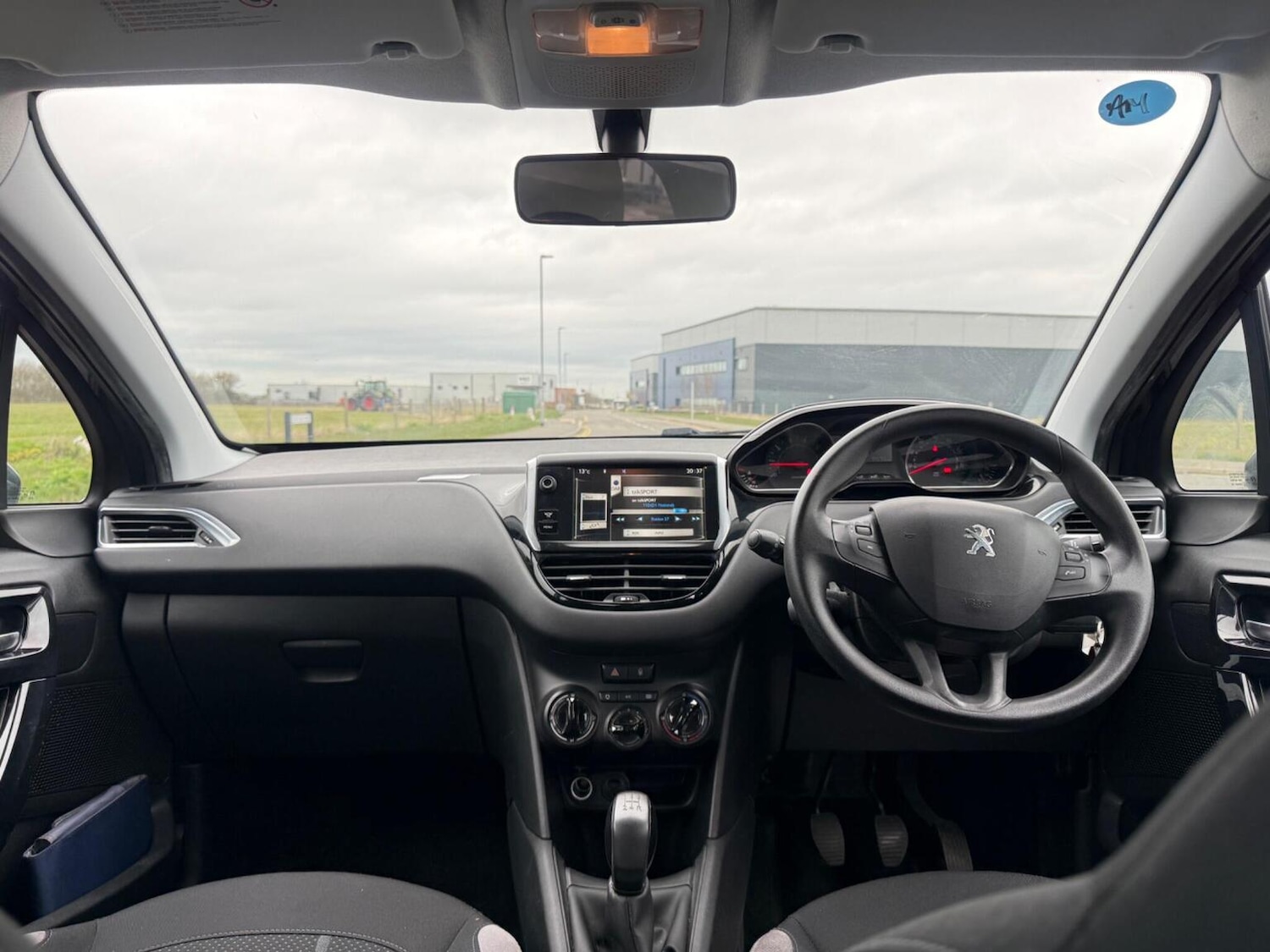 Used Peugeot 208 2014 for sale - 78004385: Photo 9