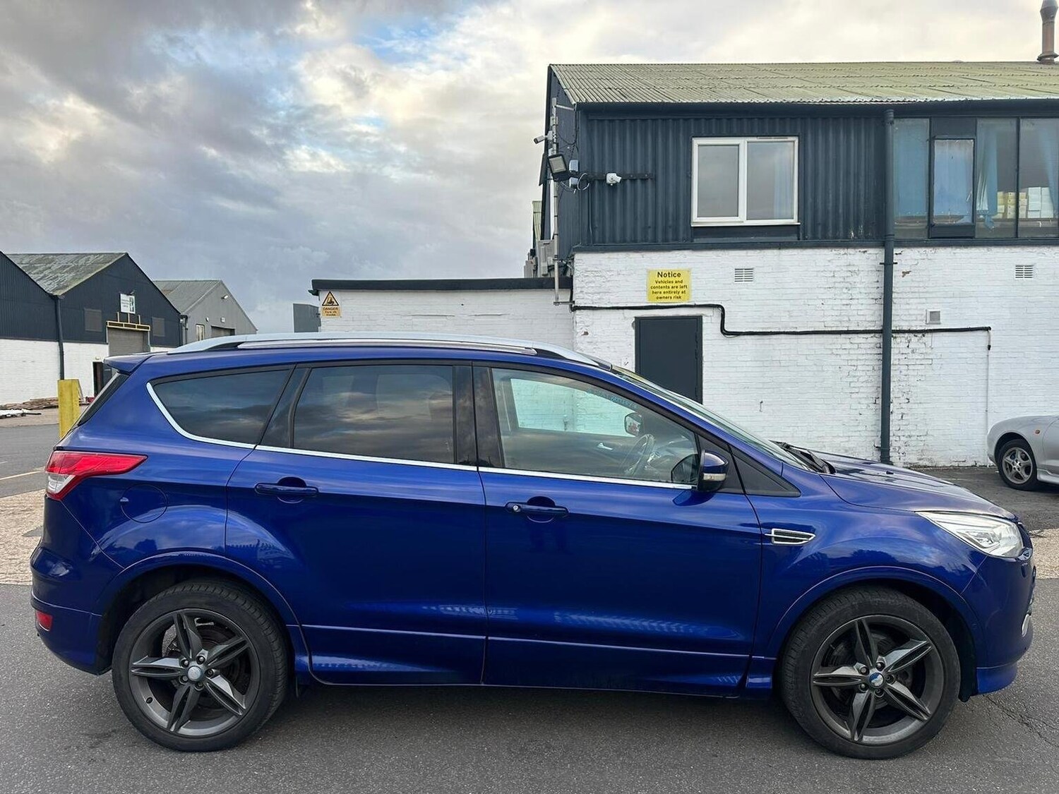 Used Ford Kuga 2015 for sale - 77172997: Photo 10