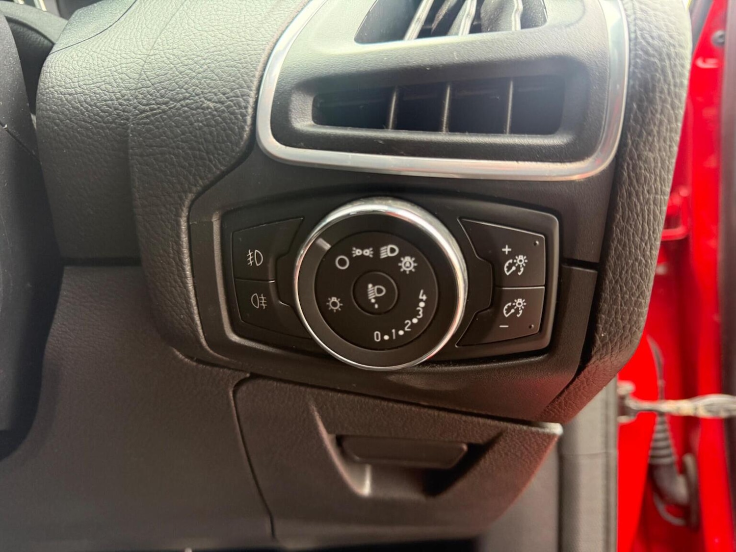 Used Ford Focus 2013 for sale - 78062194: Photo 15