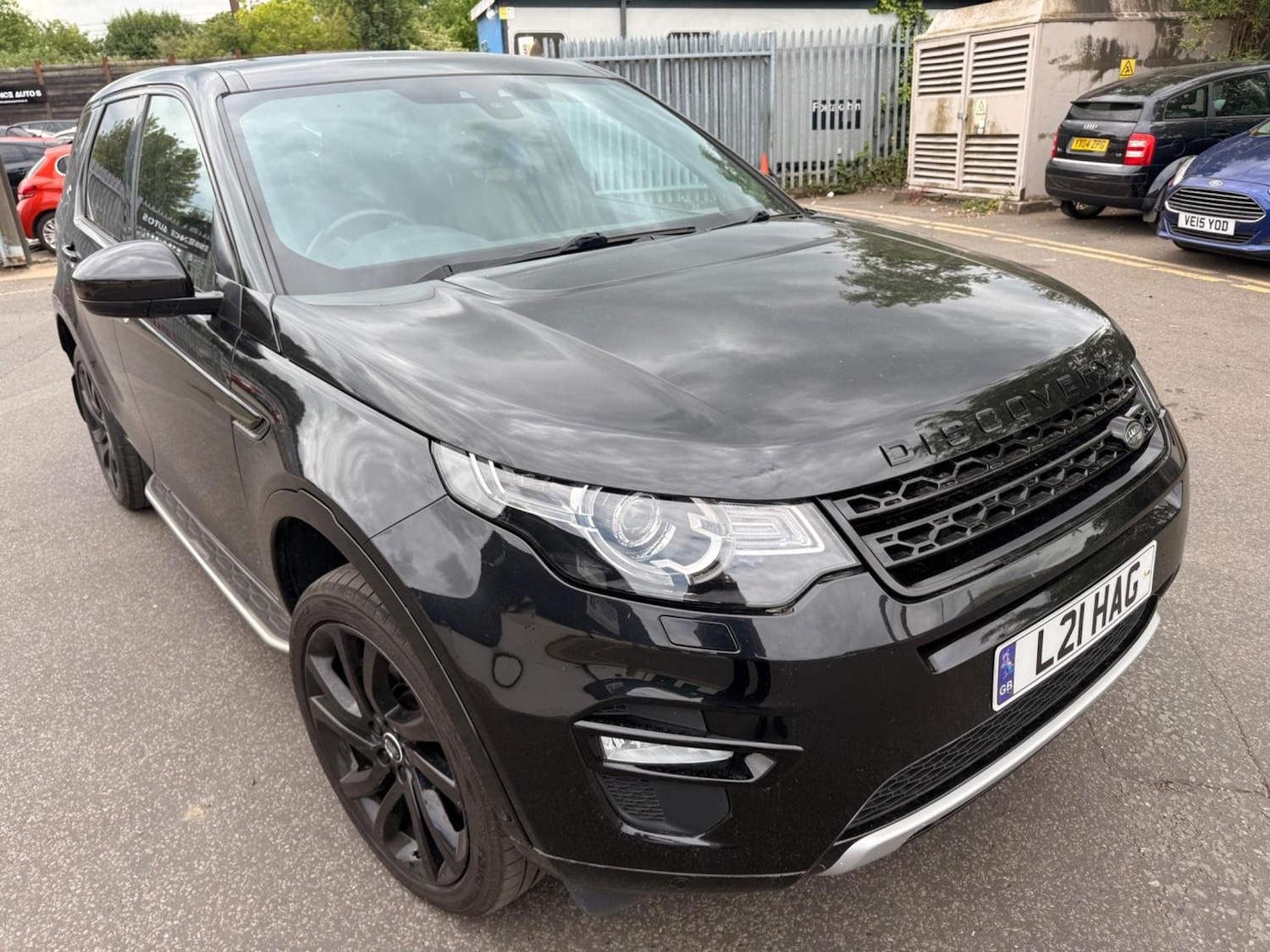 Used Land Rover Discovery Sport 2015 for sale - 77172983: Photo 1
