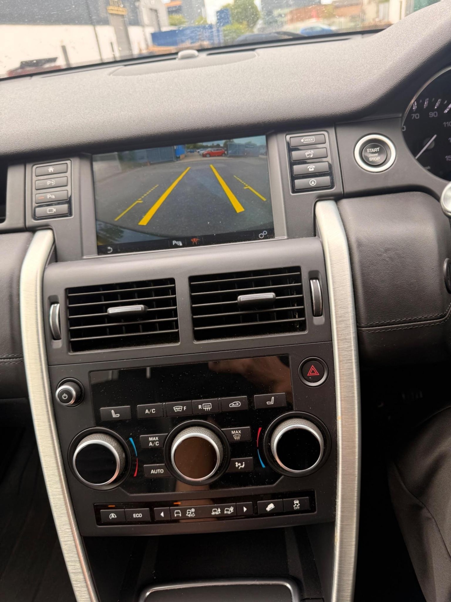 Used Land Rover Discovery Sport 2015 for sale - 77172983: Photo 30