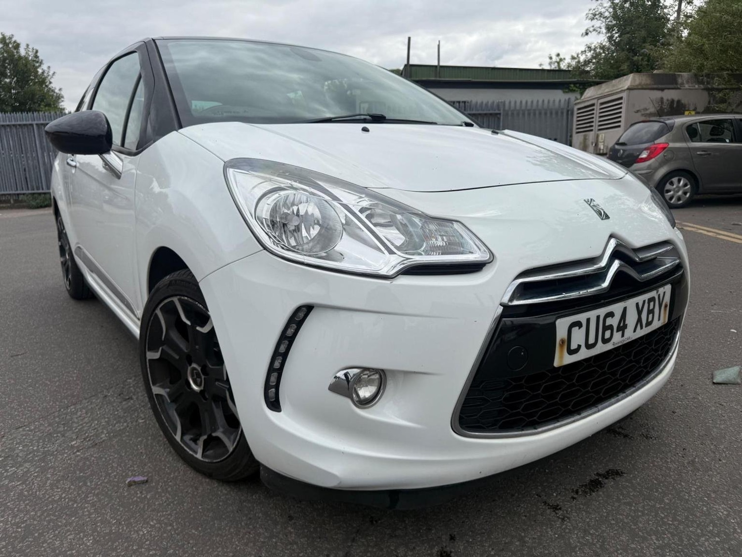 Used Citroen DS3 2014 for sale - 77172995: Photo 5