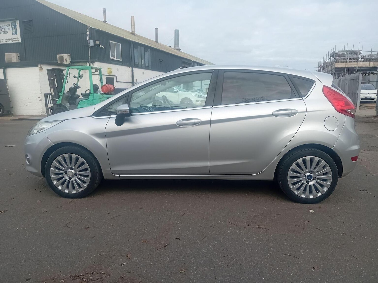 Used Ford Fiesta 2011 for sale - 77173110: Photo 17