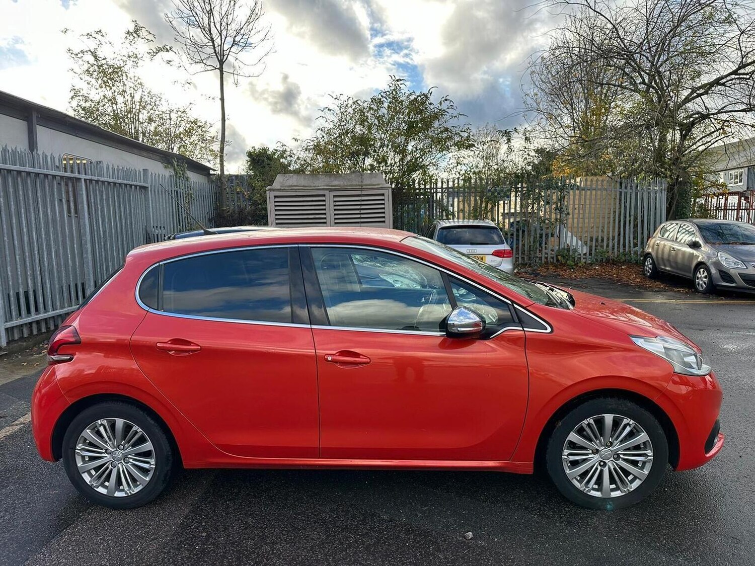 Used Peugeot 208 2016 for sale - 77590078: Photo 17