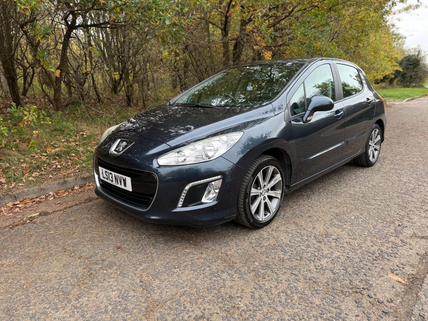 Used Peugeot 308 2013 for sale - 77453144: Photo 17