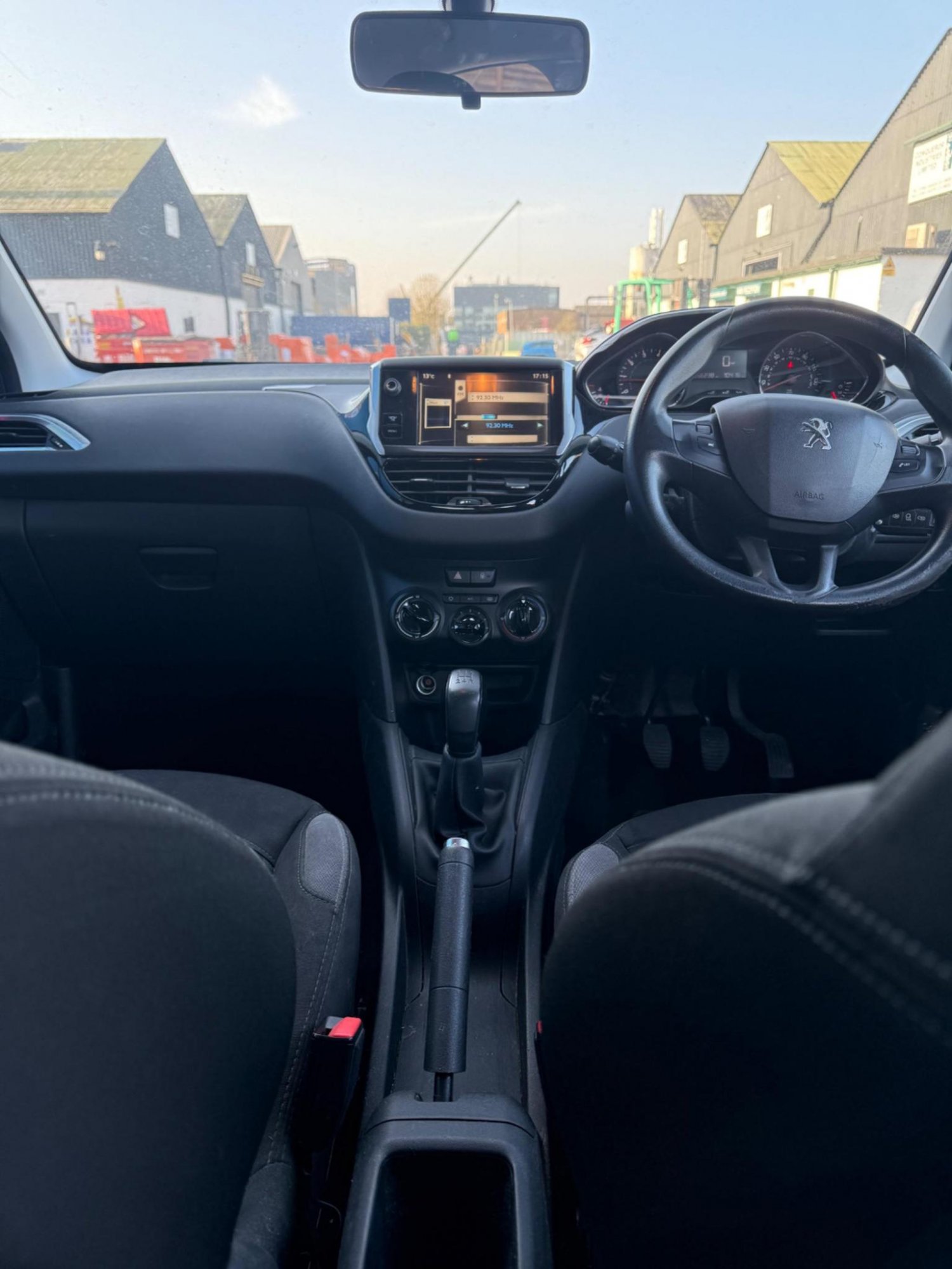 Used Peugeot 208 2013 for sale - 77567527: Photo 25