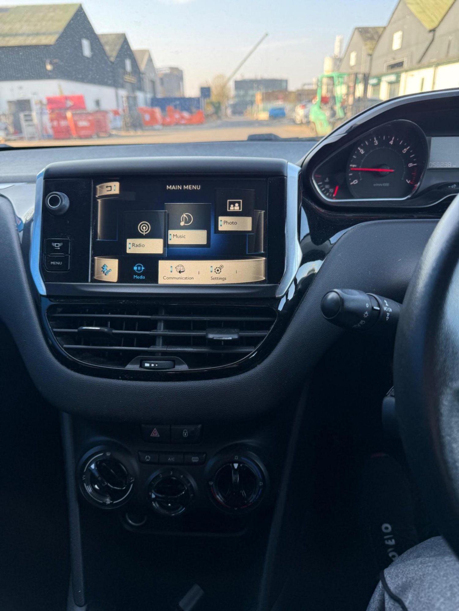 Used Peugeot 208 2013 for sale - 77567527: Photo 27