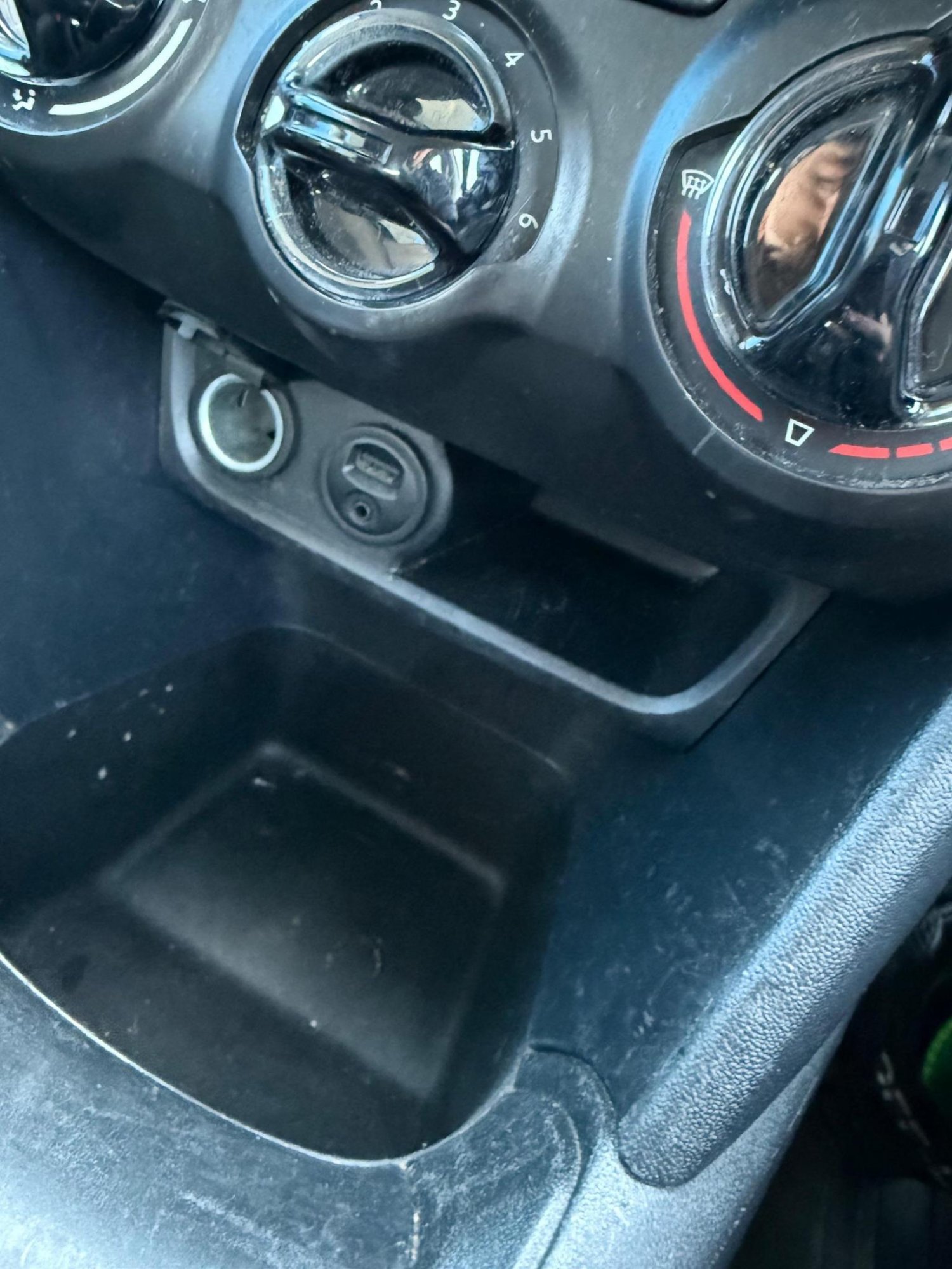 Used Peugeot 208 2013 for sale - 77567527: Photo 30