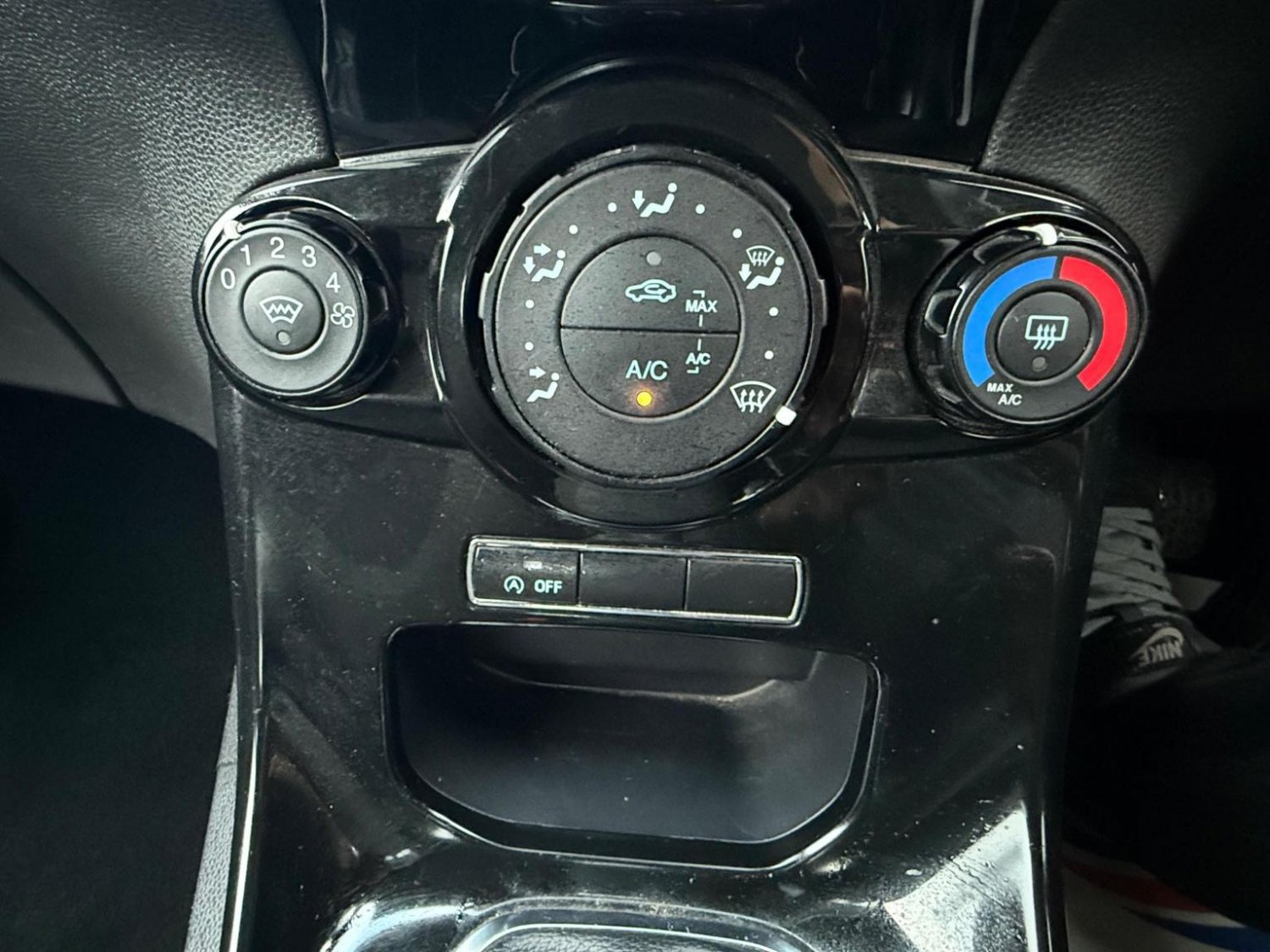 Used Ford Fiesta 2017 for sale - 77173082: Photo 31