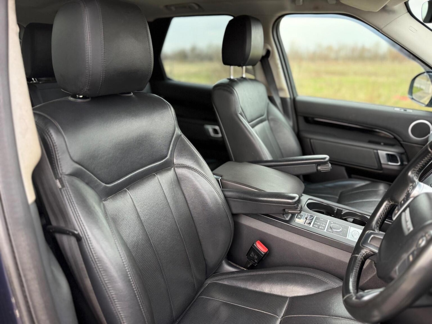 Used Land Rover Discovery 2017 for sale - 77558548: Photo 13