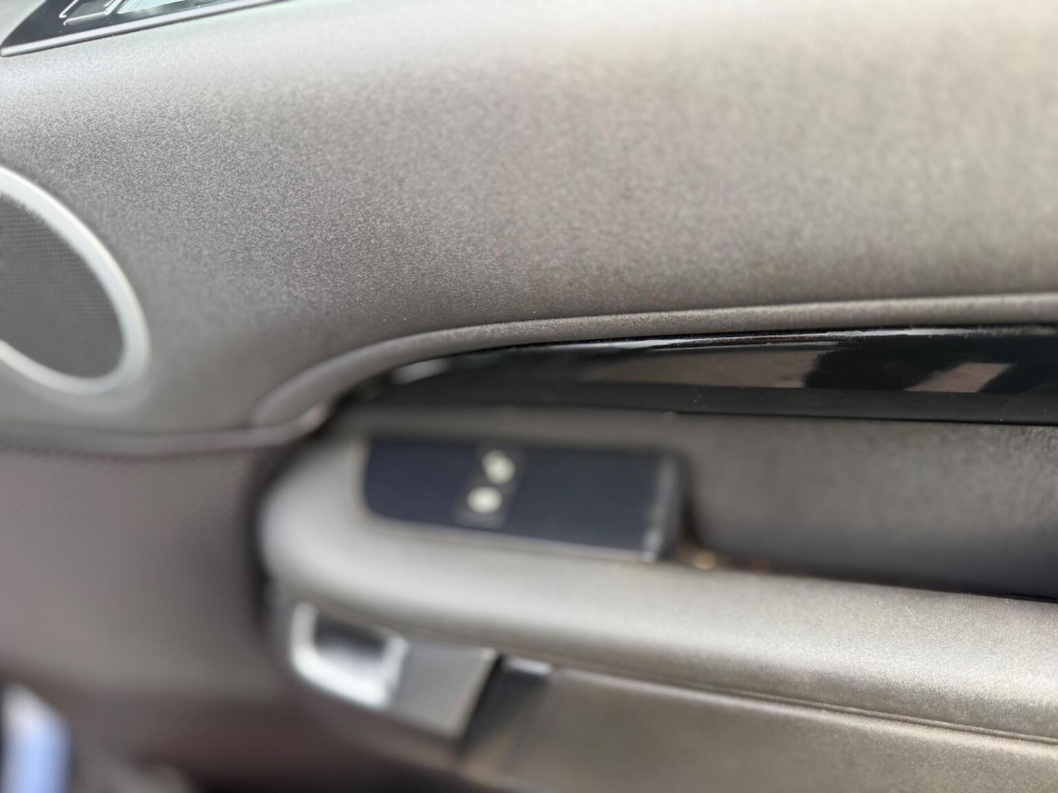 Used Land Rover Discovery 2017 for sale - 77558548: Photo 28