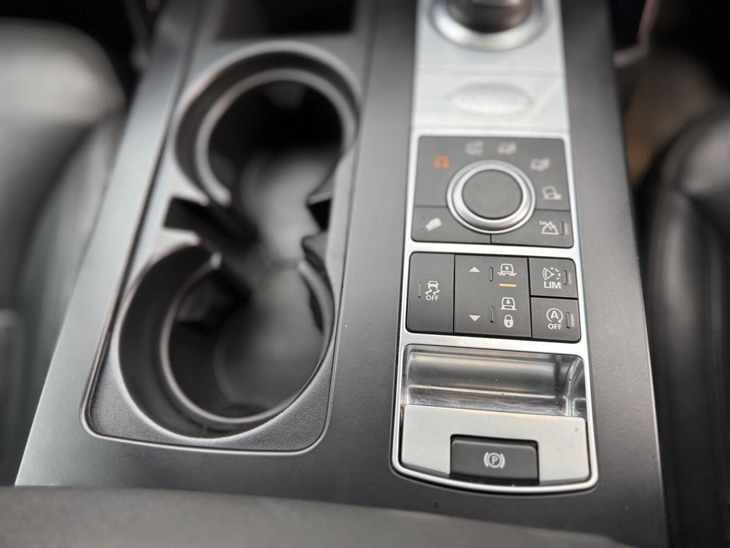 Used Land Rover Discovery 2017 for sale - 77558548: Photo 33