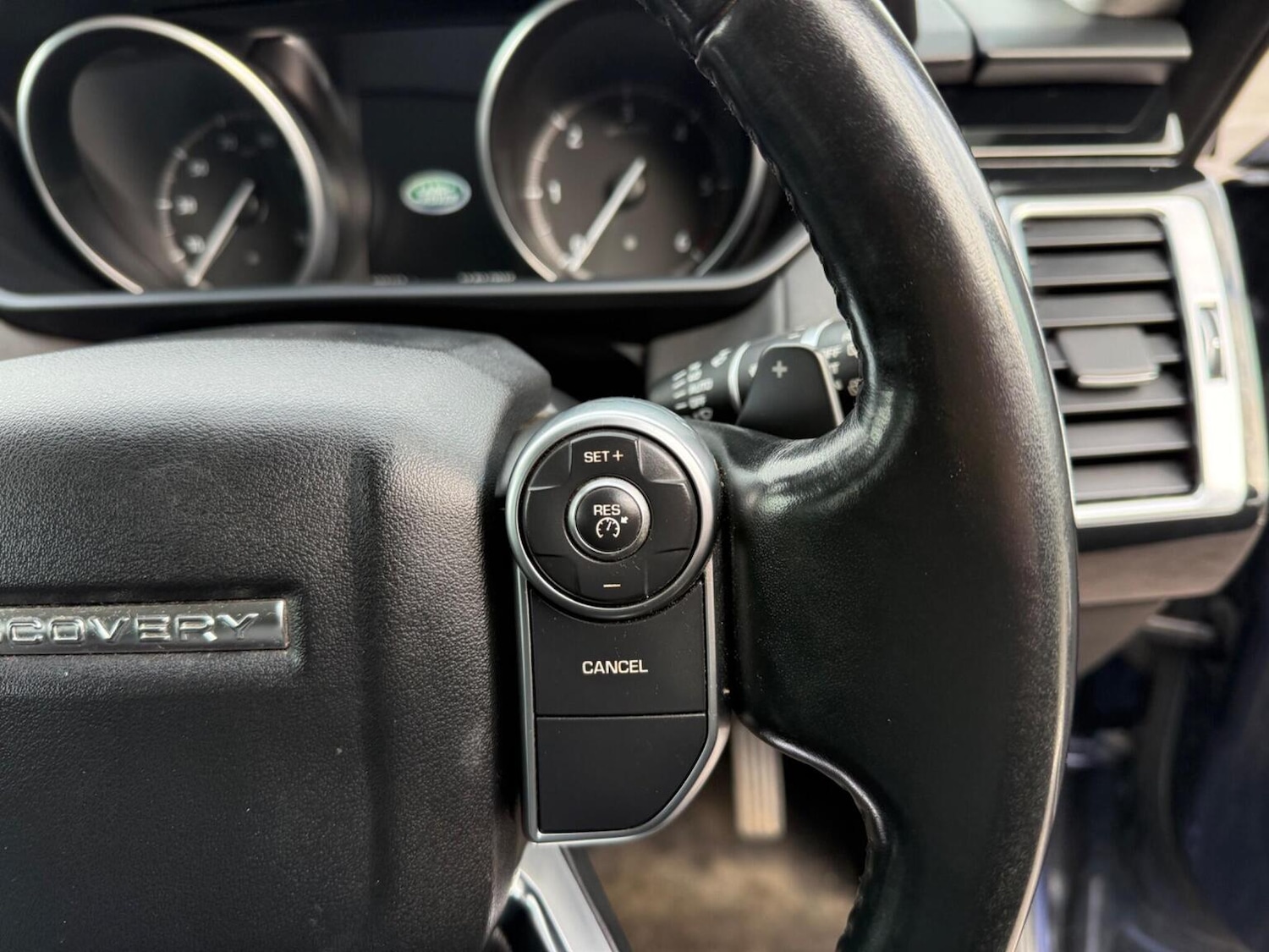 Used Land Rover Discovery 2017 for sale - 77558548: Photo 56