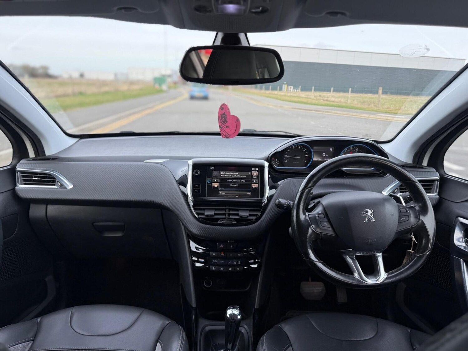 Used Peugeot 2008 2015 for sale - 77643675: Photo 14