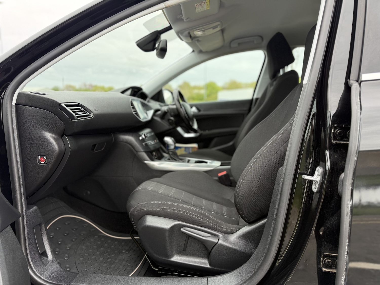 Used Peugeot 308 2015 for sale - 78213668: Photo 13