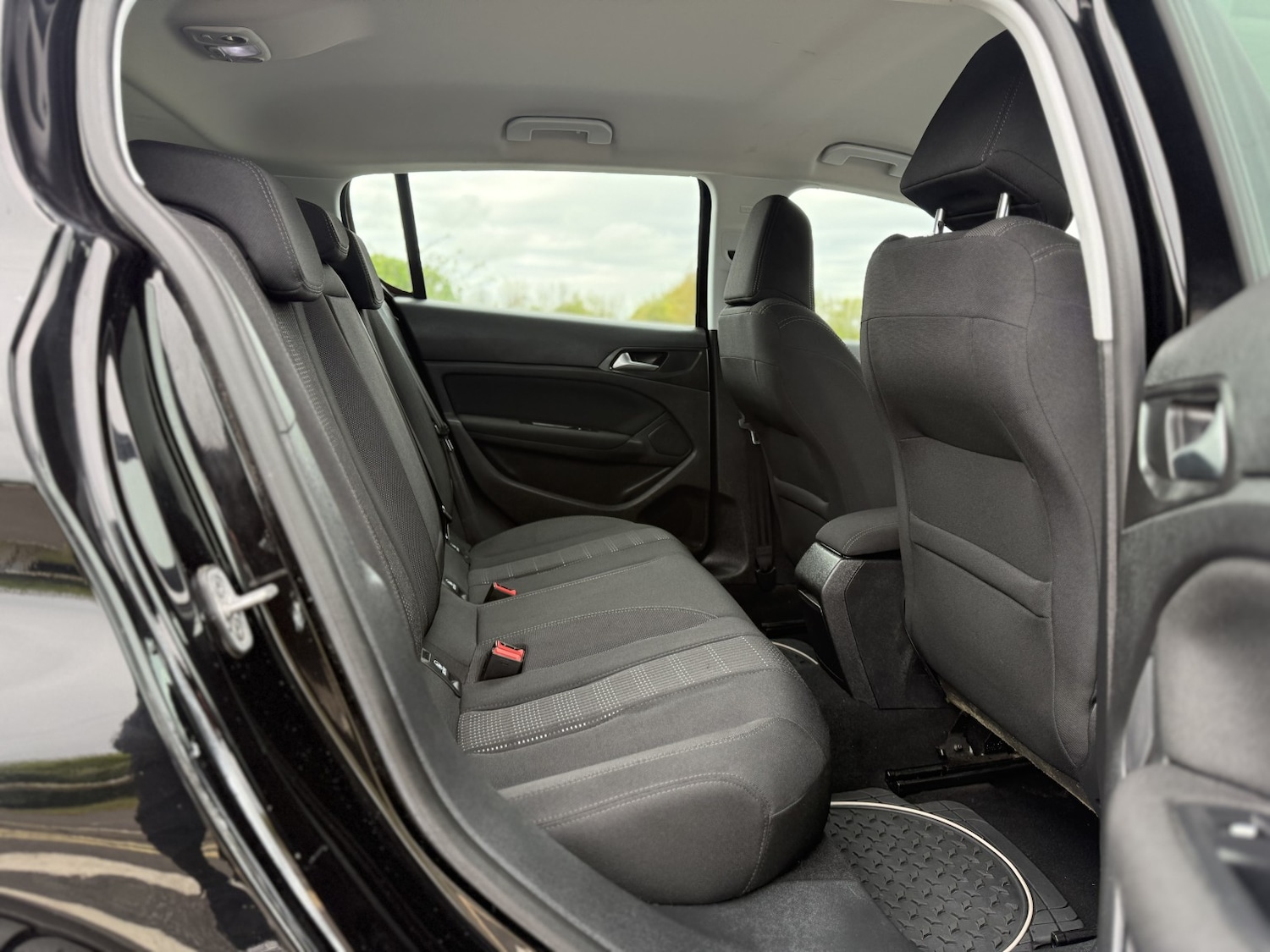 Used Peugeot 308 2015 for sale - 78213668: Photo 15