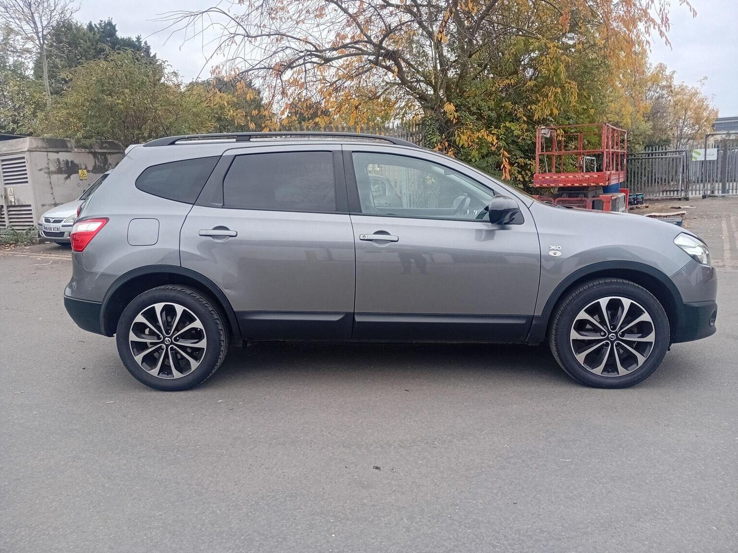 Used Nissan Qashqai+2 2013 for sale - 77173095: Photo 18