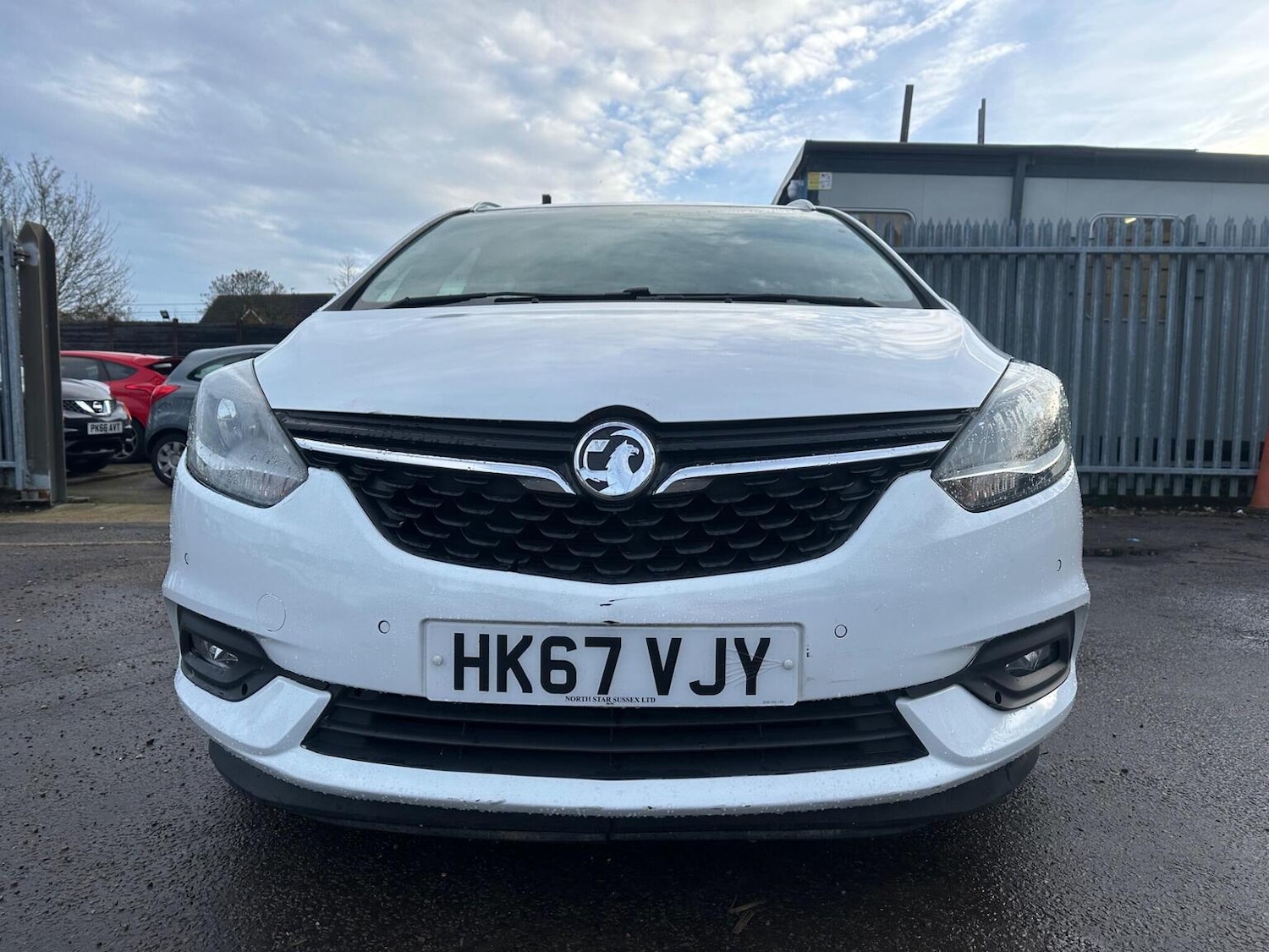 Used Vauxhall Zafira 2018 for sale - 77173010: Photo 2