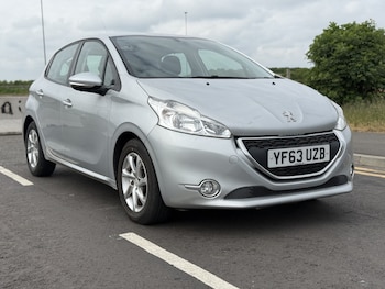 Used Peugeot 208 2013 for sale - 78659738: Photo