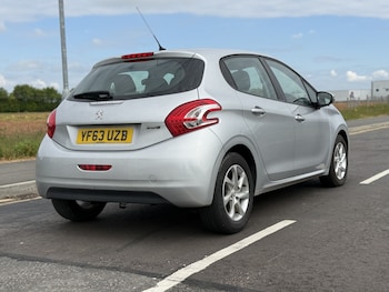 Used Peugeot 208 2013 for sale - 78659738: Photo