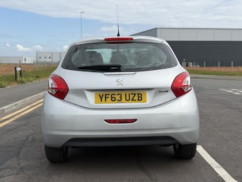 Used Peugeot 208 2013 for sale - 78659738: Photo