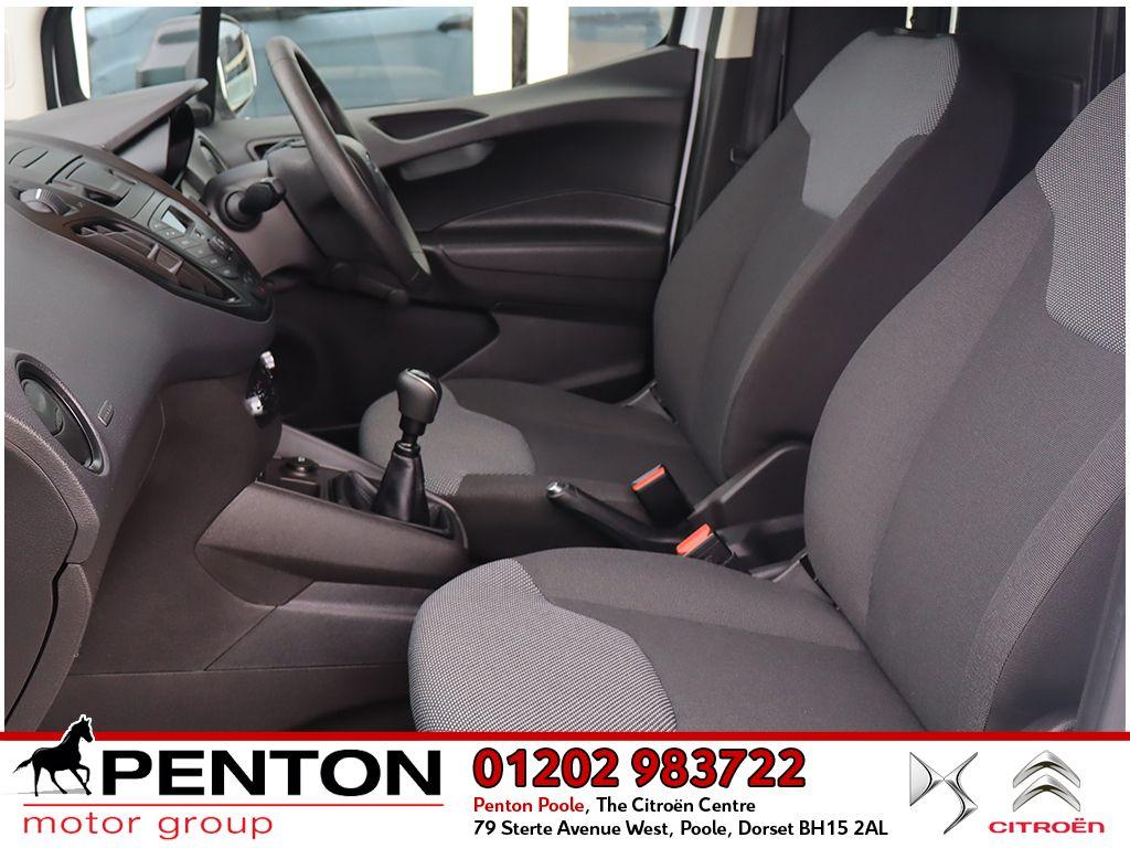 Used Ford Transit Courier 2021 for sale - 76295296: Photo 2