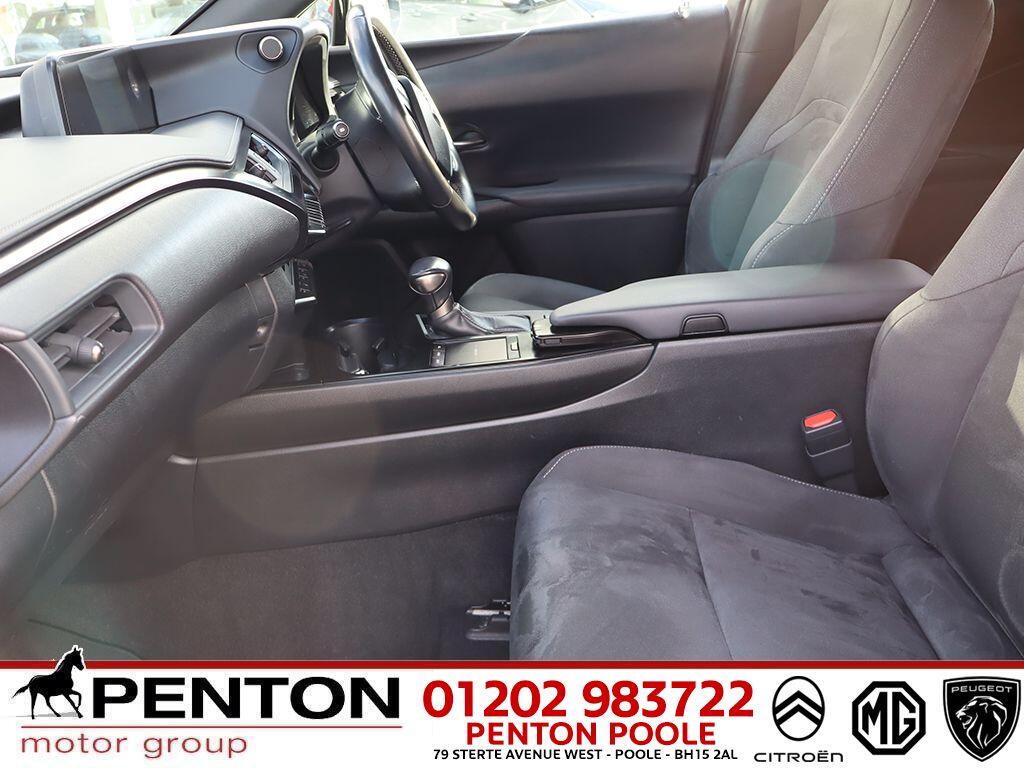 Used Lexus UX 2019 for sale - 76166992: Photo 4