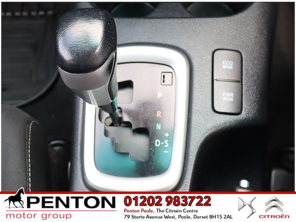 Used Toyota Hilux 2021 for sale - 75247579: Photo 12
