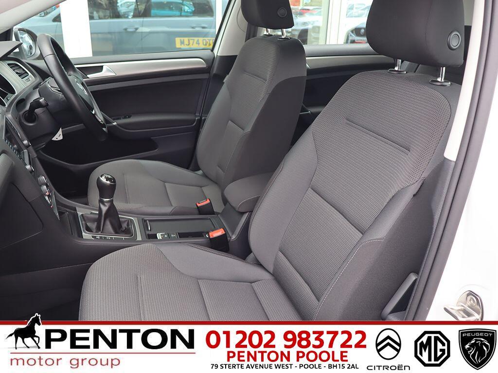 Used Volkswagen Golf 2017 for sale - 77377205: Photo 5