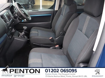 Used Peugeot Traveller 2018 for sale - 77549795: Photo