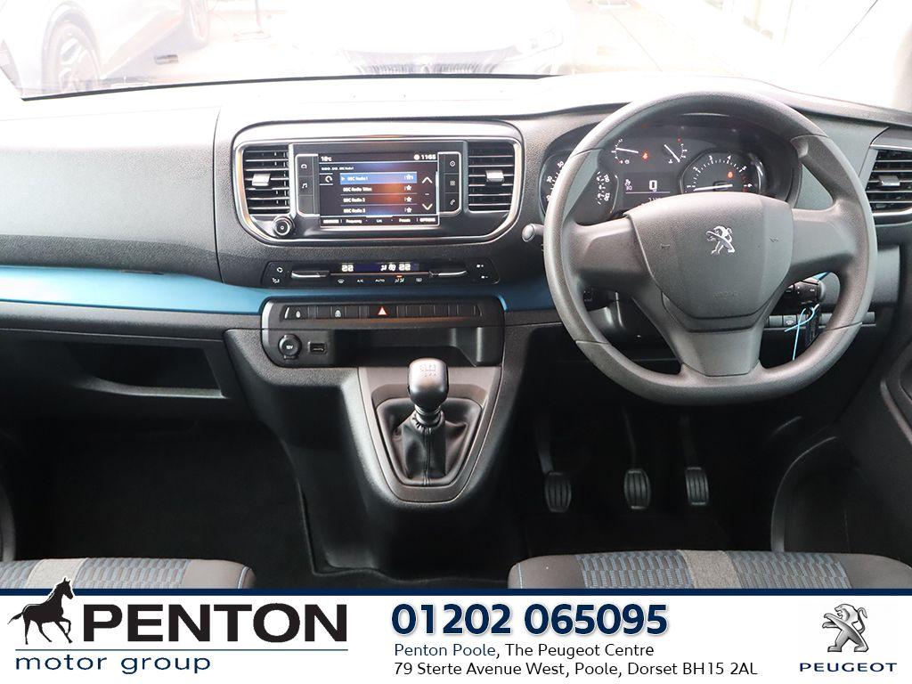 Used Peugeot Traveller 2018 for sale - 77549795: Photo 6