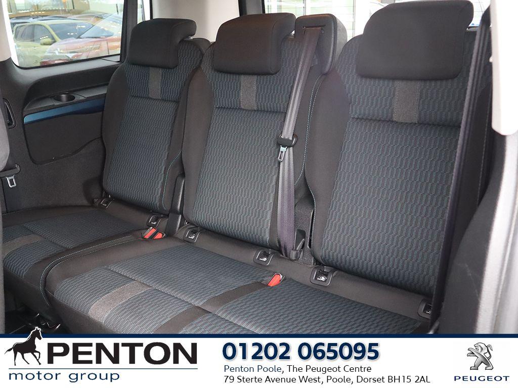 Used Peugeot Traveller 2018 for sale - 77549795: Photo 7