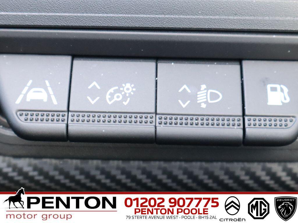 Used Renault Captur 2023 for sale - 78204856: Photo 15