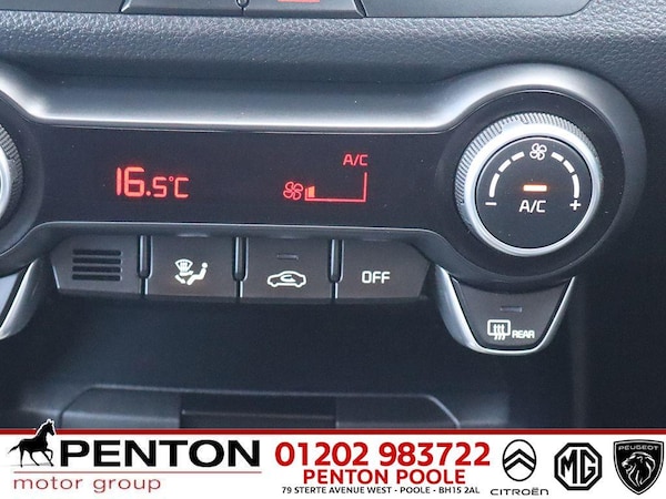 Used Kia Stonic 2022 for sale - 74712604: Photo 12