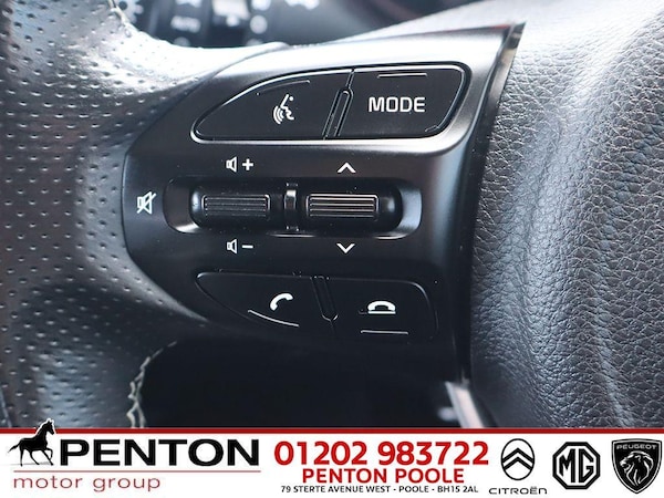 Used Kia Stonic 2022 for sale - 74712604: Photo 13