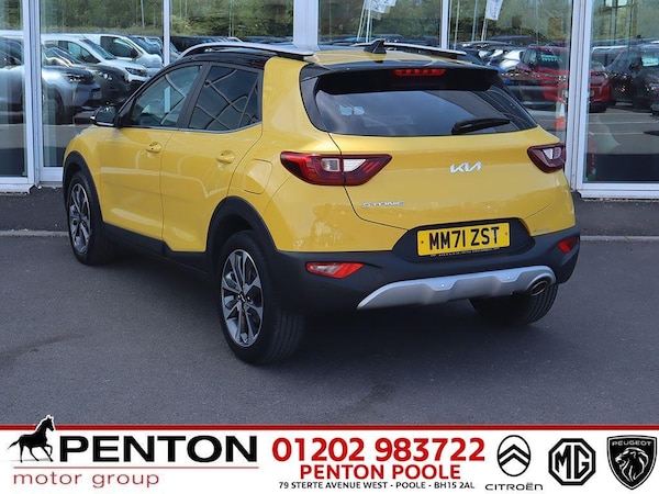 Used Kia Stonic 2022 for sale - 74712604: Photo 4