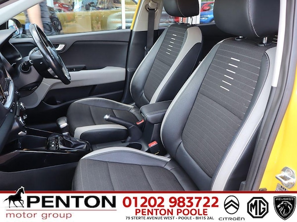 Used Kia Stonic 2022 for sale - 74712604: Photo 5