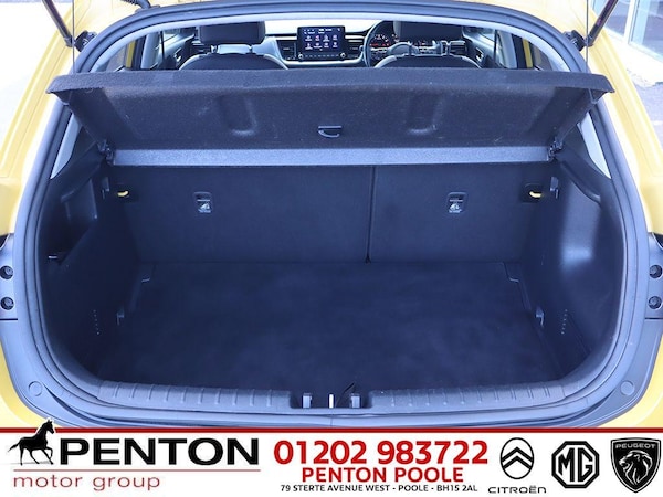 Used Kia Stonic 2022 for sale - 74712604: Photo 8
