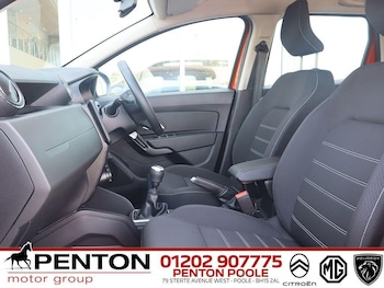 Used Dacia Duster 2022 for sale - 78404961: Photo
