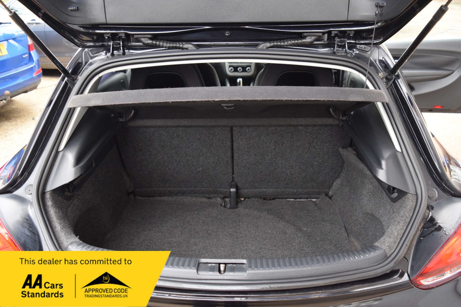 Used Volkswagen Scirocco 2012 for sale - 78097313: Photo 32