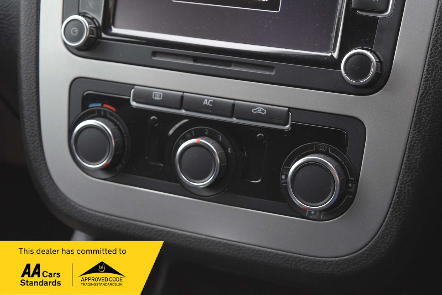 Used Volkswagen Scirocco 2012 for sale - 78097313: Photo 45