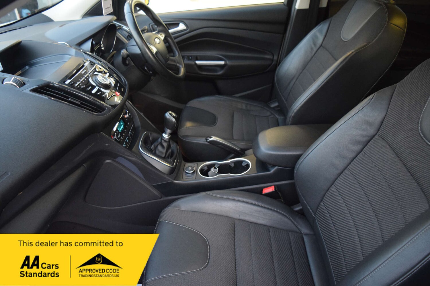 Used Ford Kuga 2015 for sale - 77355522: Photo 32