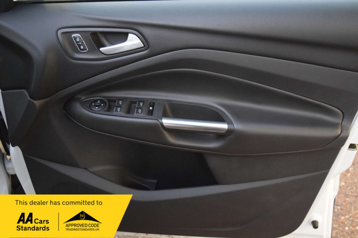 Used Ford Kuga 2015 for sale - 77355522: Photo 40