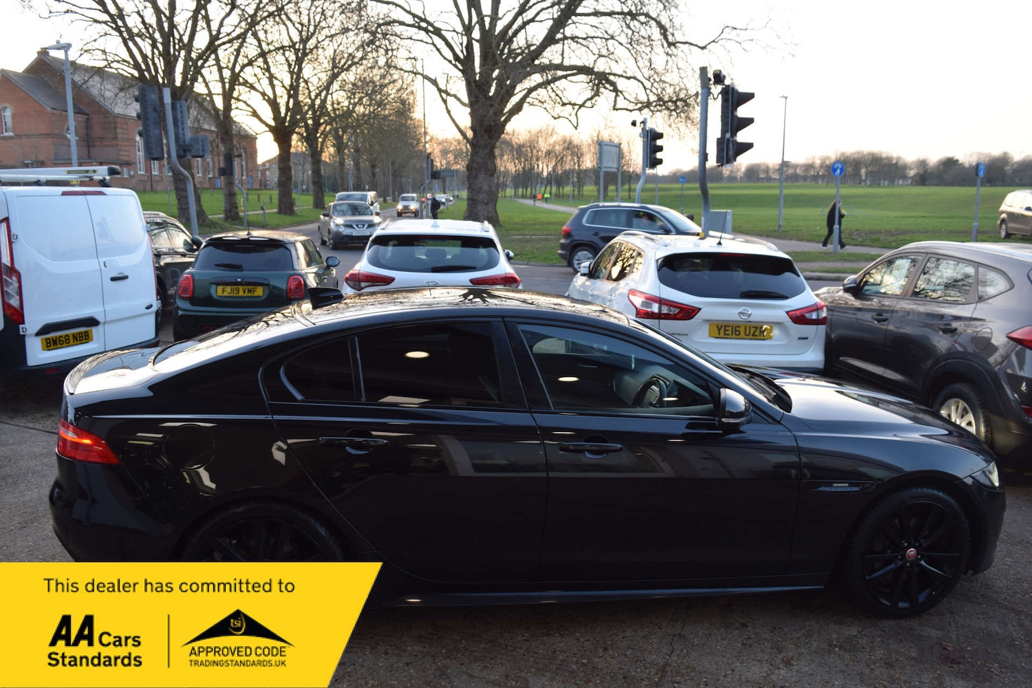 Used Jaguar XE 2018 for sale - 77667847: Photo 2