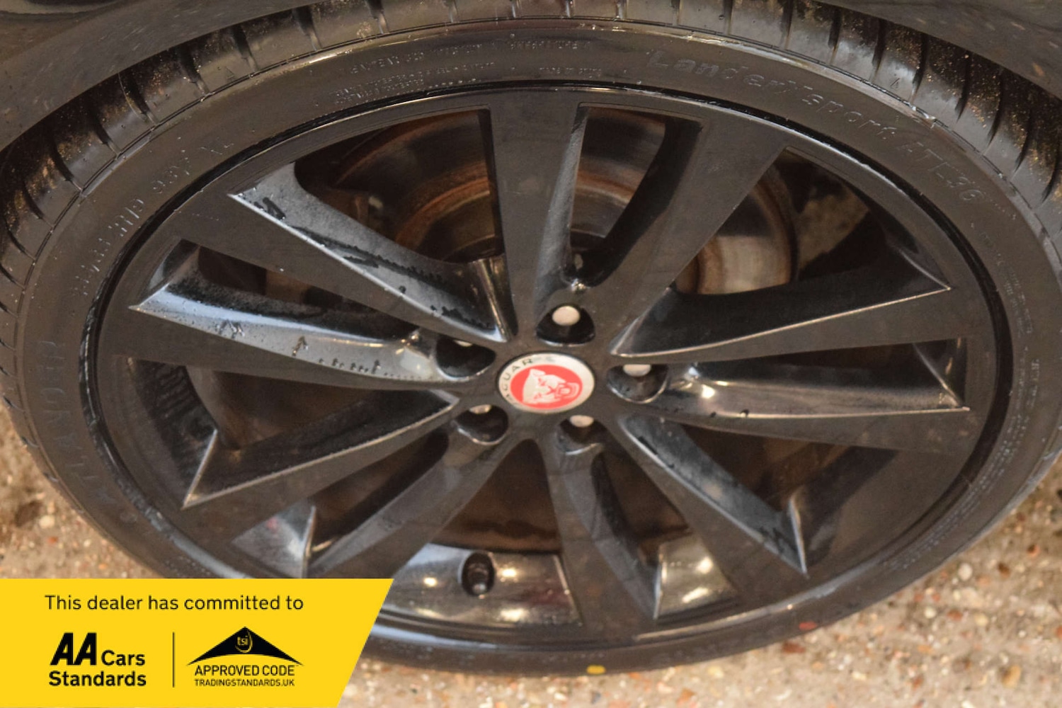 Used Jaguar XE 2018 for sale - 77667847: Photo 24