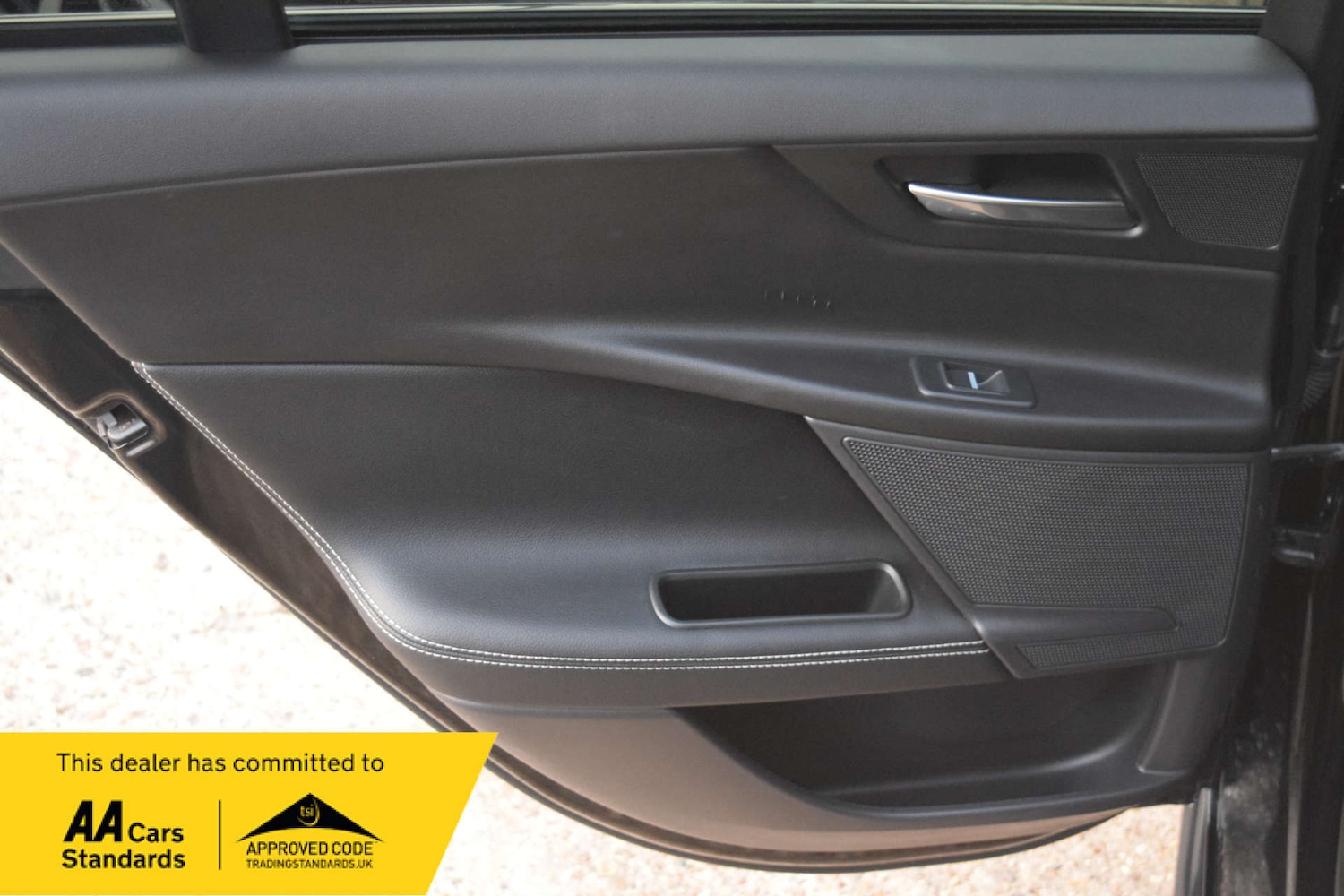 Used Jaguar XE 2018 for sale - 77667847: Photo 36